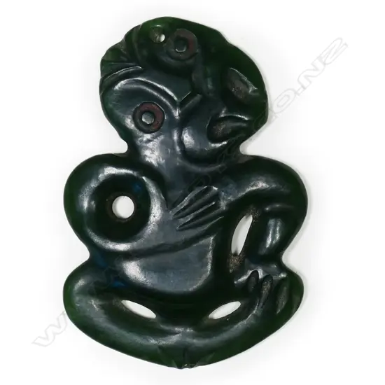 An old Māori pounamu hei tiki,